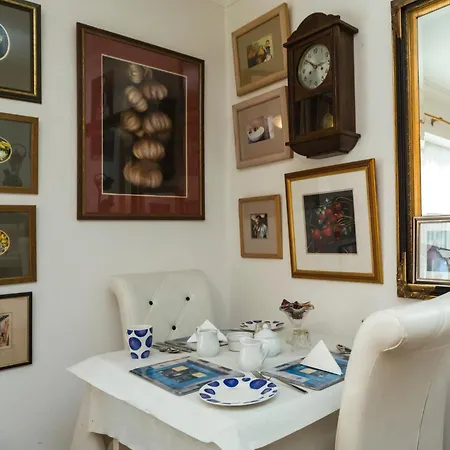 The Gallery B&b, The Glen, ,county Cork Bed & Breakfast *