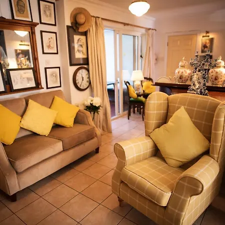 The Gallery B&b, The Glen, ,county Cork *