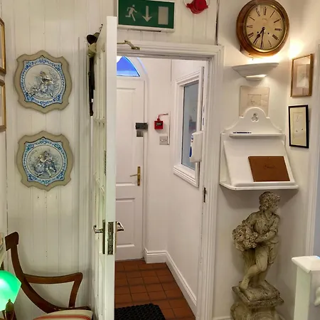 Bed & Breakfast The Gallery B&b, The Glen, ,county Cork