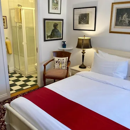 Bed & Breakfast The Gallery B&b, The Glen, ,county Cork *