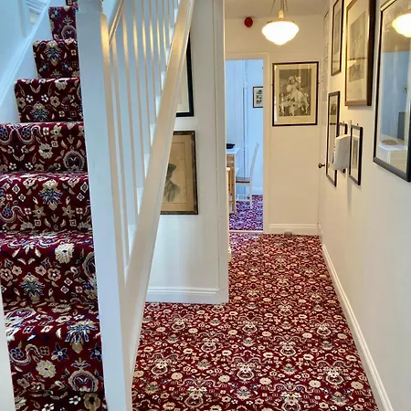 The Gallery B&b, The Glen, ,county Cork *