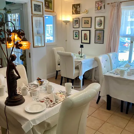 The Gallery B&b, The Glen, ,county Cork Bed & Breakfast